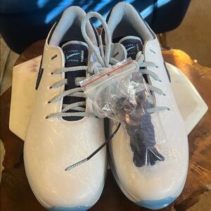 Men golfing shoes